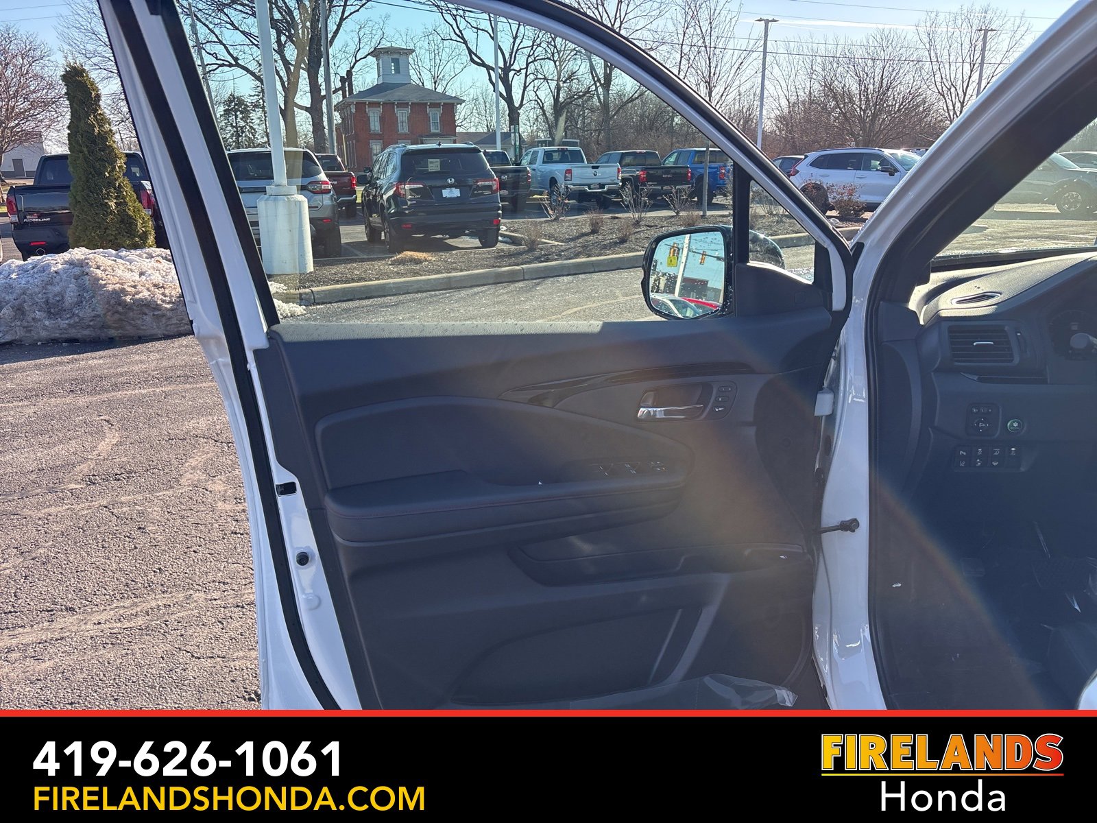 New 2026 Honda Ridgeline Black Edition image 10