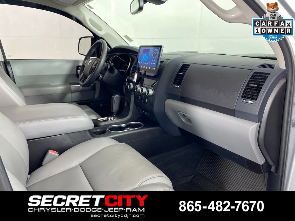 Used 2020 Toyota Sequoia Limited w/ Safety & Convenience Package AWD/4WD image 30