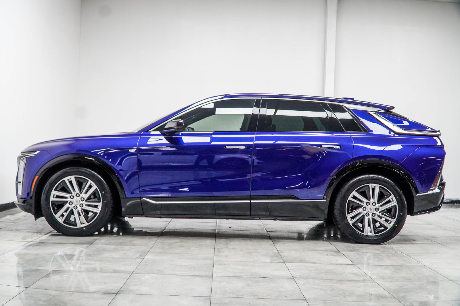 Used 2024 Cadillac Lyriq Tech w/ Driver Assist Package RWD image 11