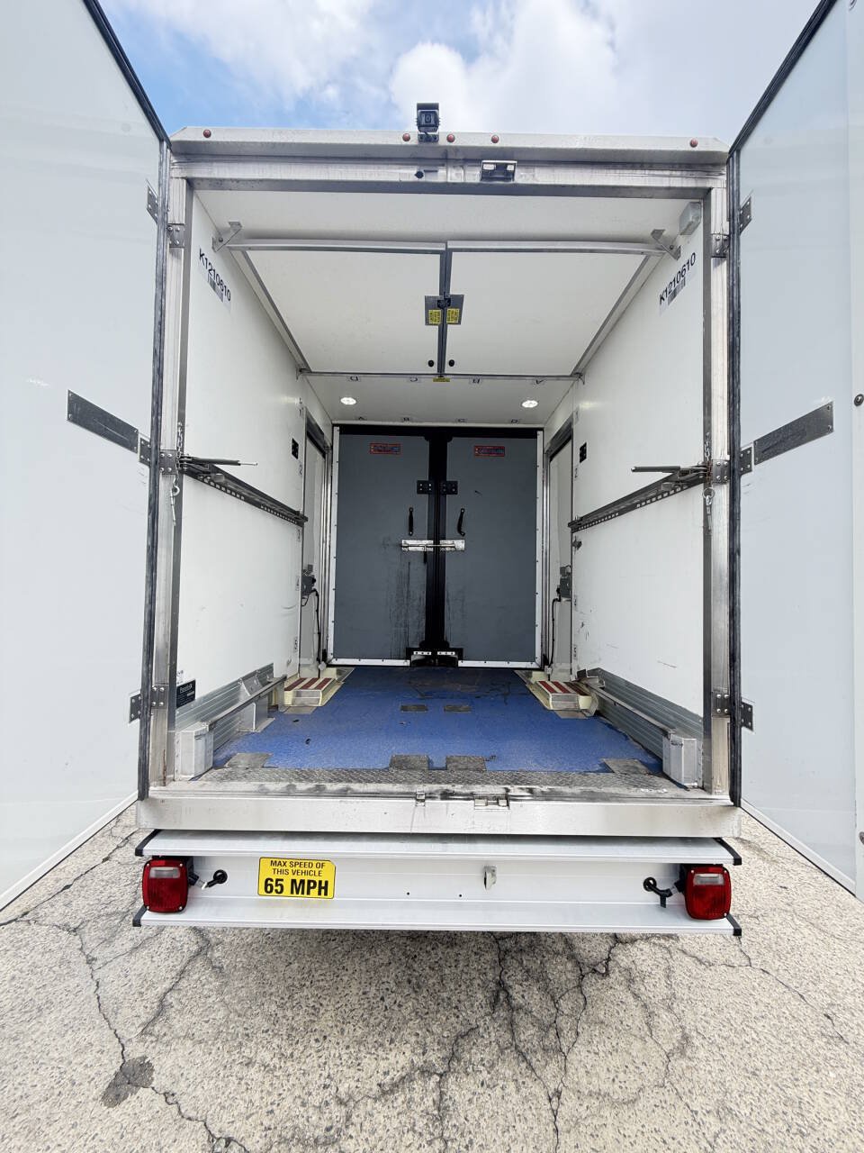 Used 2024 Ford E-350 and Econoline 350 Super Duty w/ Power Windows & Locks Group RWD image 13