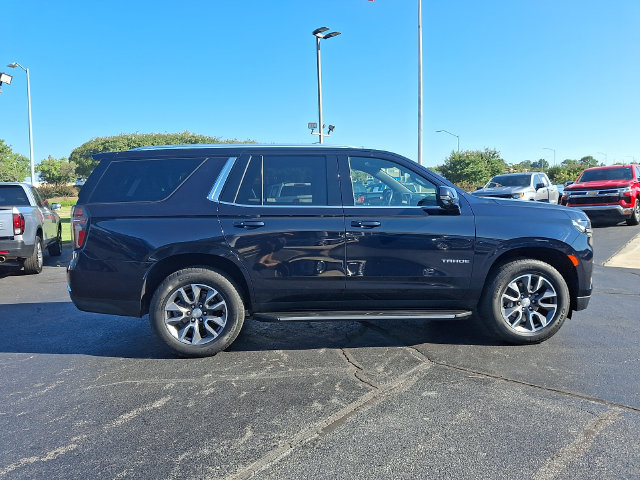 Used 2022 Chevrolet Tahoe LT w/ Luxury Package AWD/4WD image 7