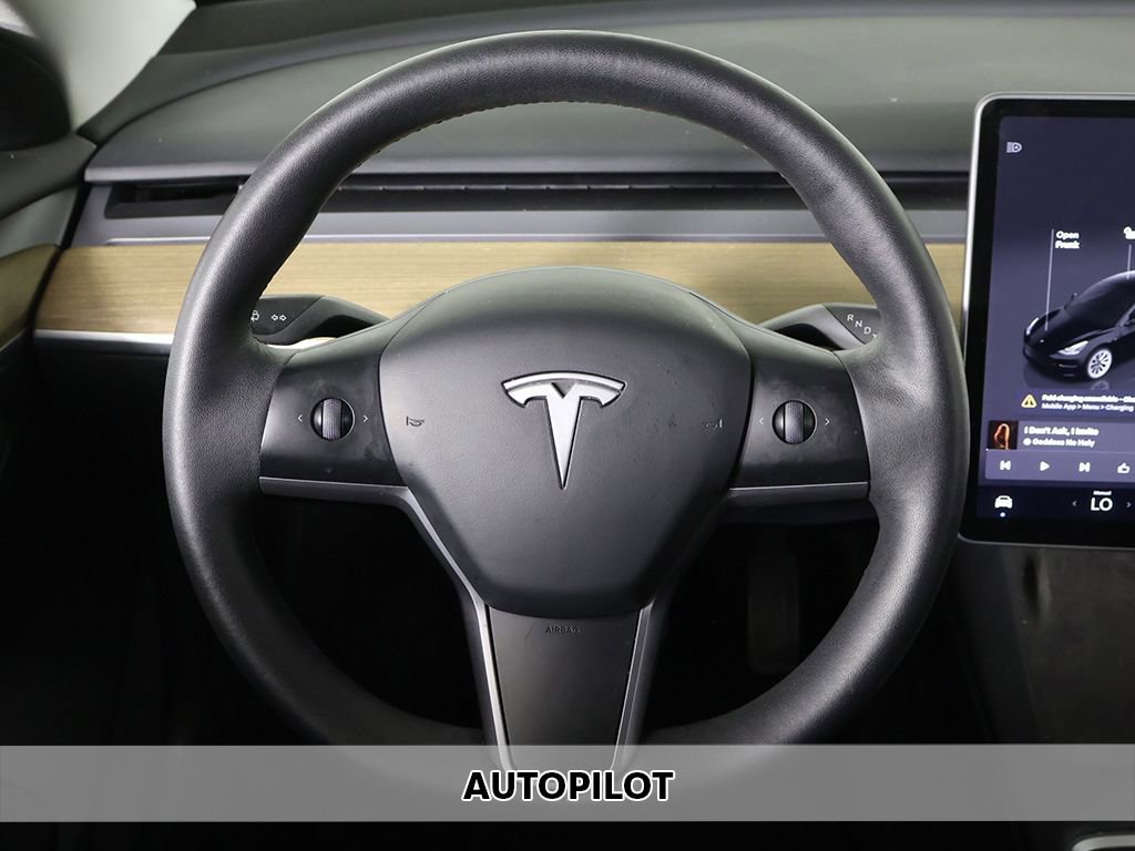 Used 2023 Tesla Model 3 Standard Range RWD image 3