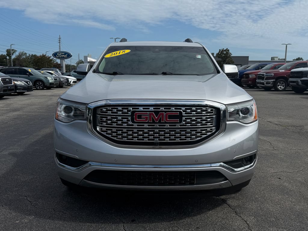 Used 2018 GMC Acadia Denali w/ Technology Package FWD image 5