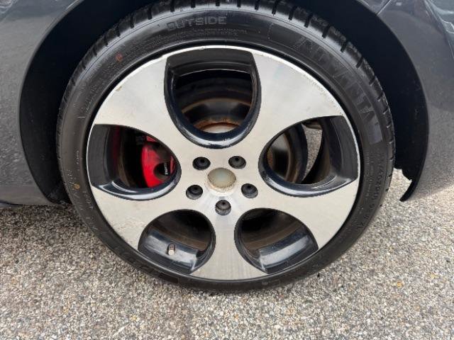 Used 2010 Volkswagen GTI 2-Door image 12