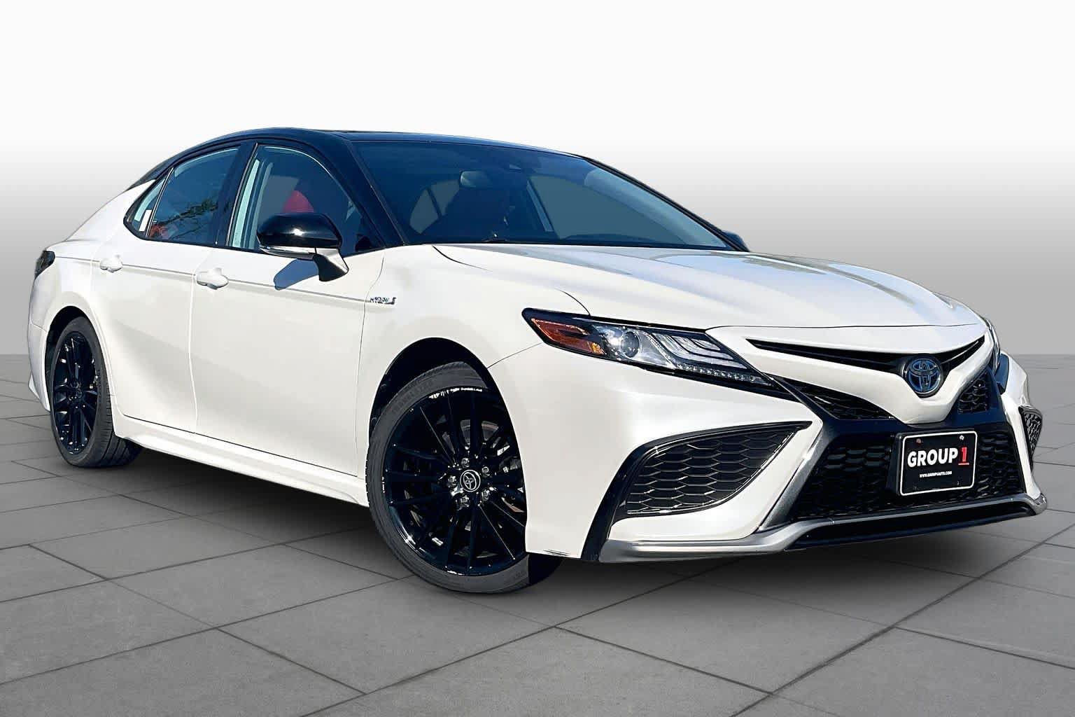 Used 2021 Toyota Camry XSE w/ Cold Weather Package FWD image 2