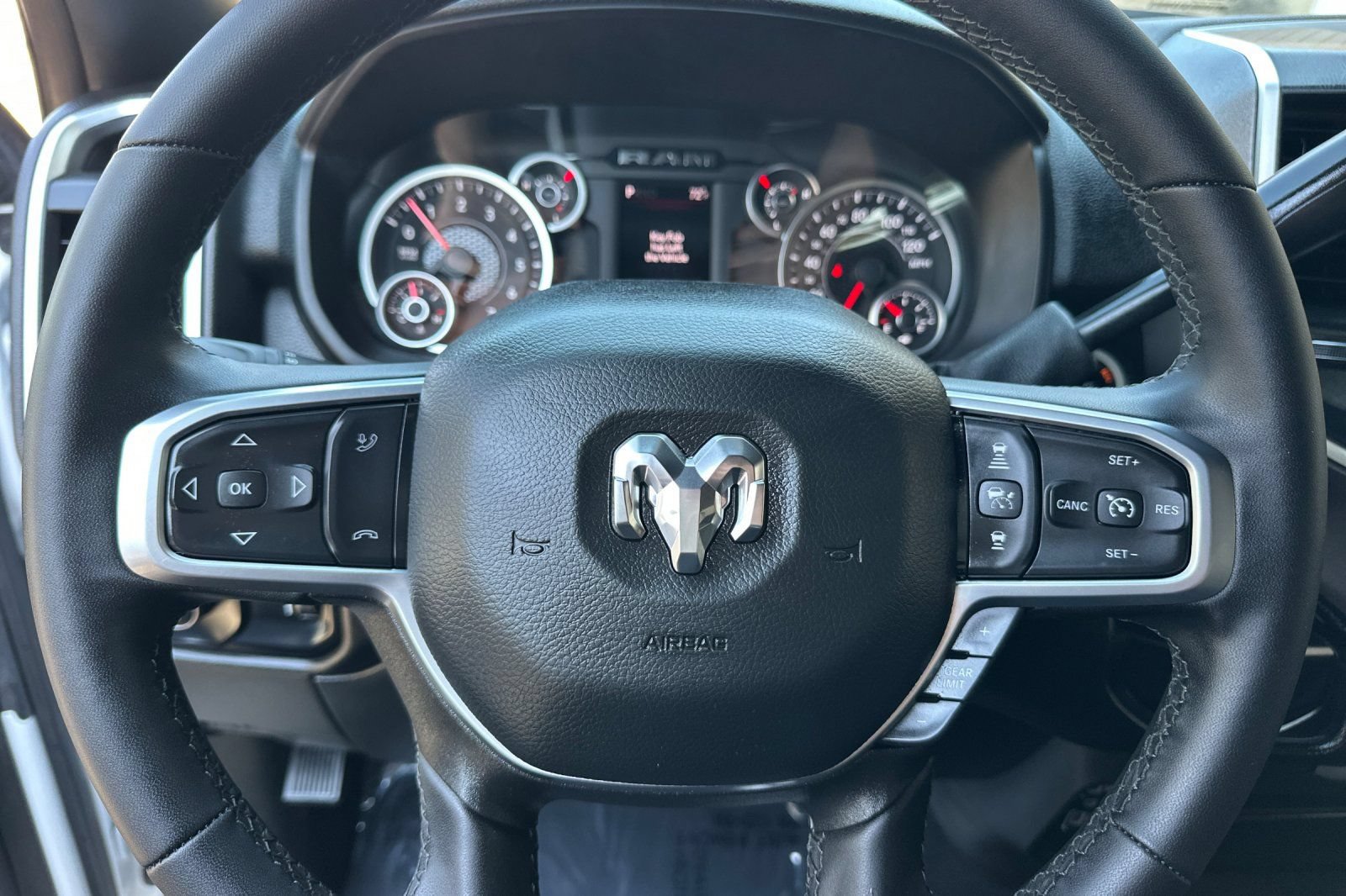 Used 2025 RAM 2500 Big Horn AWD/4WD image 22