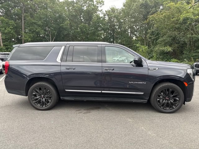 Used 2023 GMC Yukon XL SLT AWD/4WD image 6