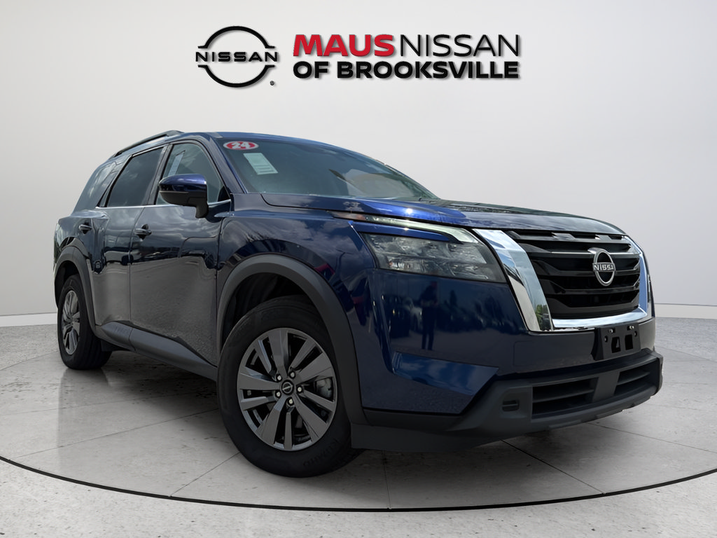 Certified 2024 Nissan Pathfinder SV FWD image 3