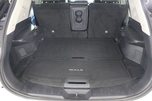 Used 2019 Nissan Rogue SL w/ Premium Package image 21