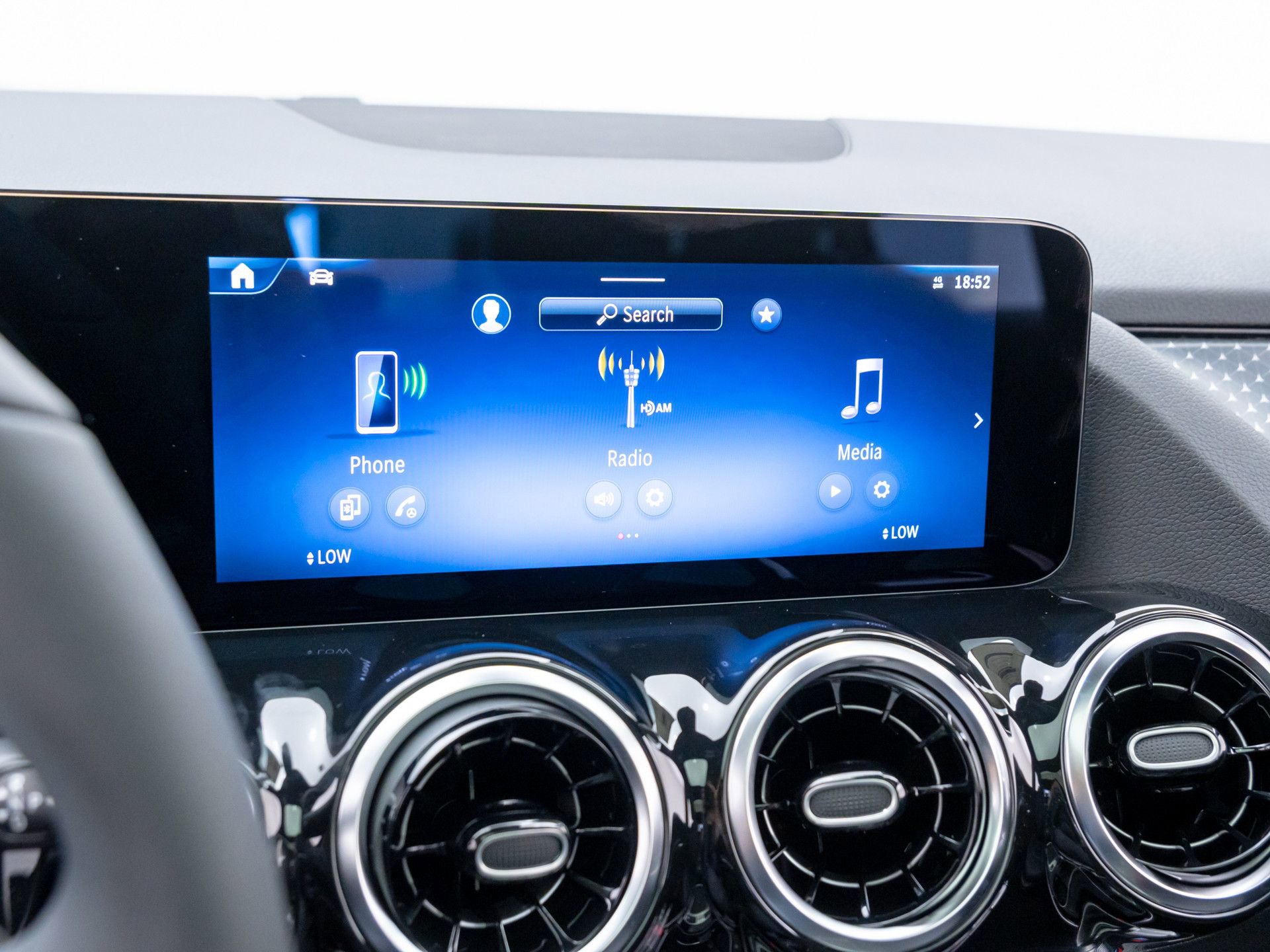 Certified 2026 Mercedes-Benz GLA 250 4MATIC image 23