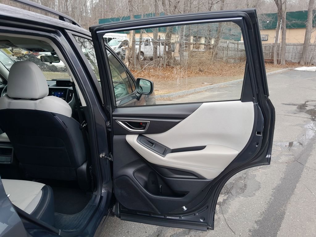 Certified 2023 Subaru Forester Base image 32