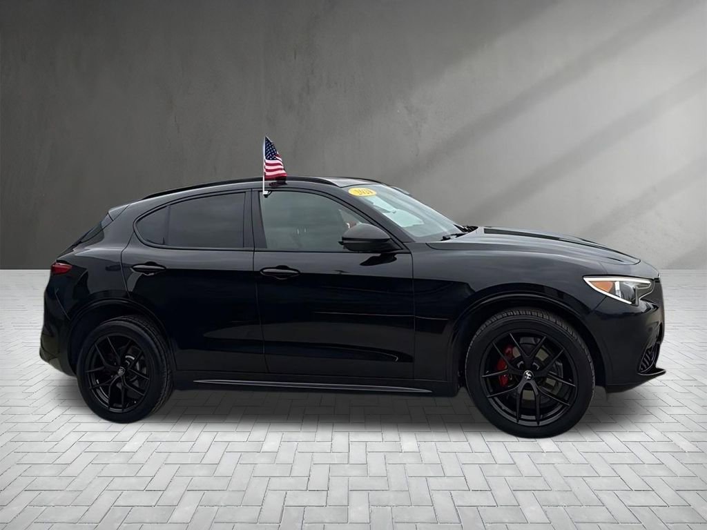 Used 2020 Alfa Romeo Stelvio Ti Sport w/ Quick Order Package 22S Sport image 9