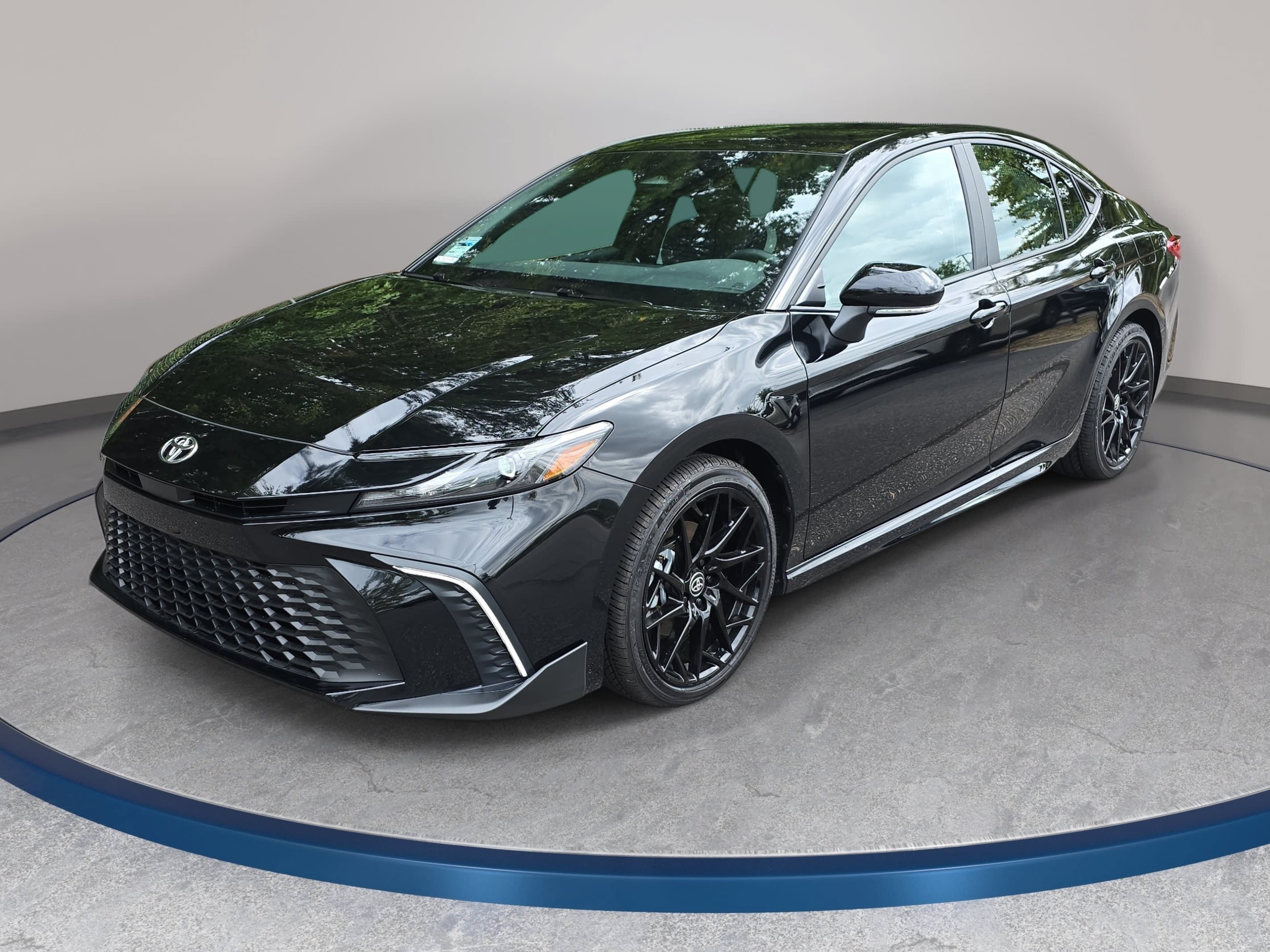 Used 2026 Toyota Camry SE w/ Convenience Package