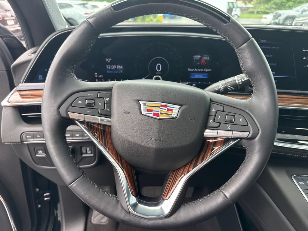 Certified 2024 Cadillac Escalade Premium Luxury w/ Performance Package AWD/4WD image 20