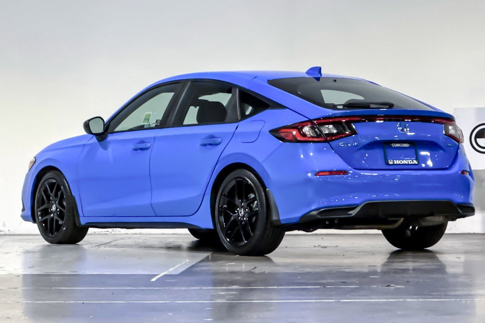 Used 2024 Honda Civic Sport image 3