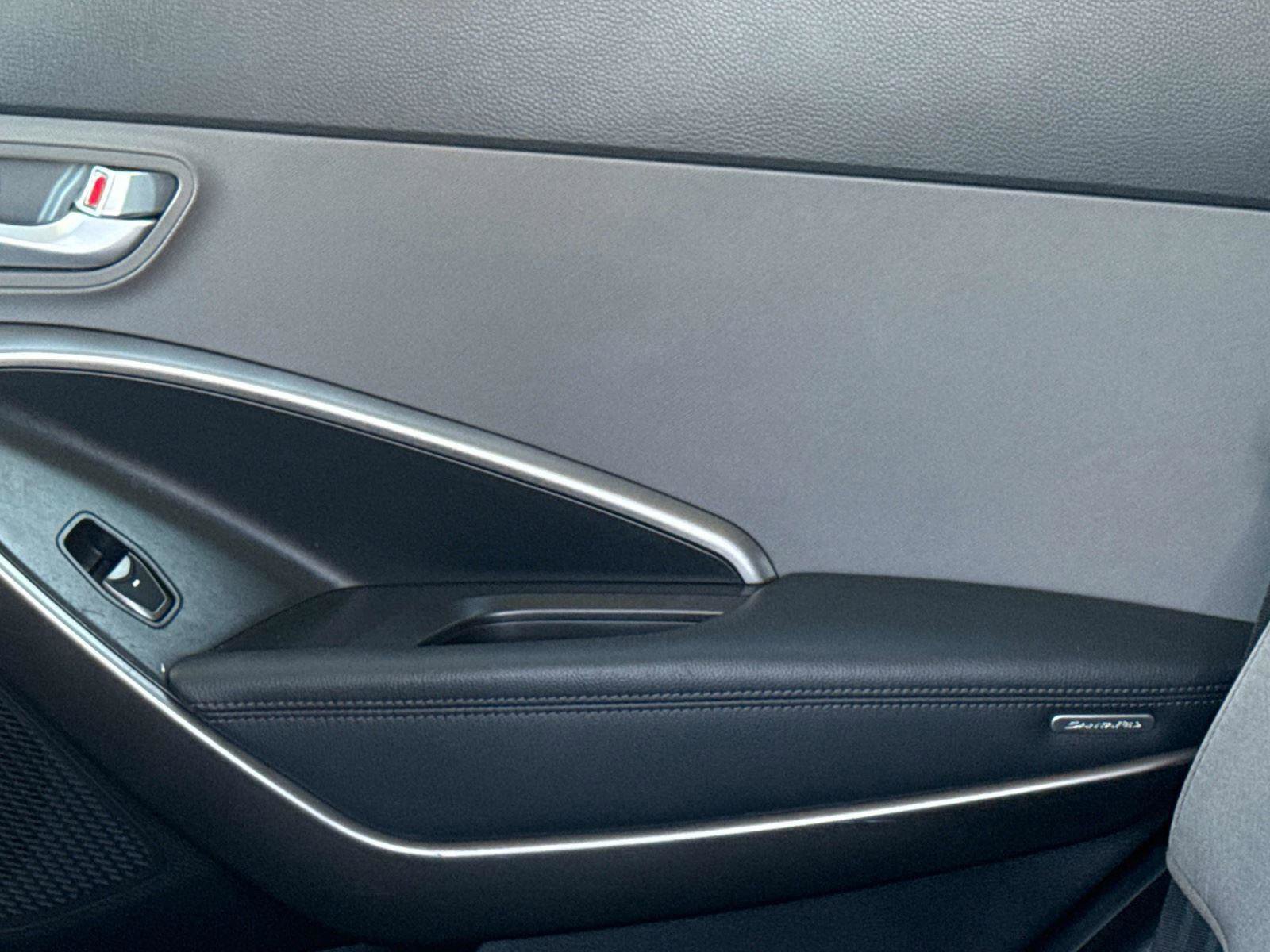 Used 2017 Hyundai Santa Fe Sport image 13