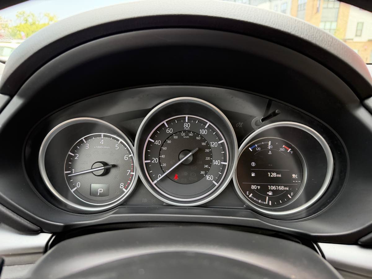 Used 2018 MAZDA CX-5 Touring w/ Preferred Equipment Package FWD image 16