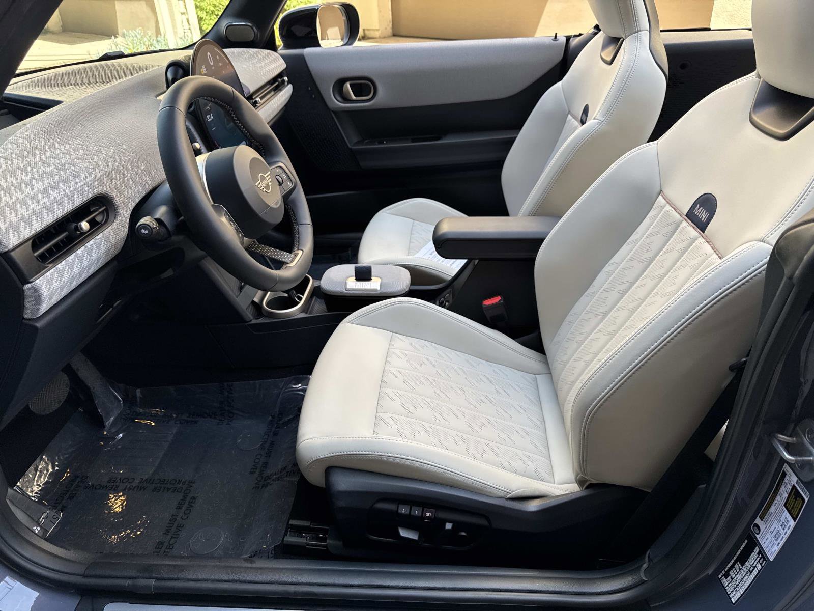 Used 2025 MINI Cooper S FWD image 18