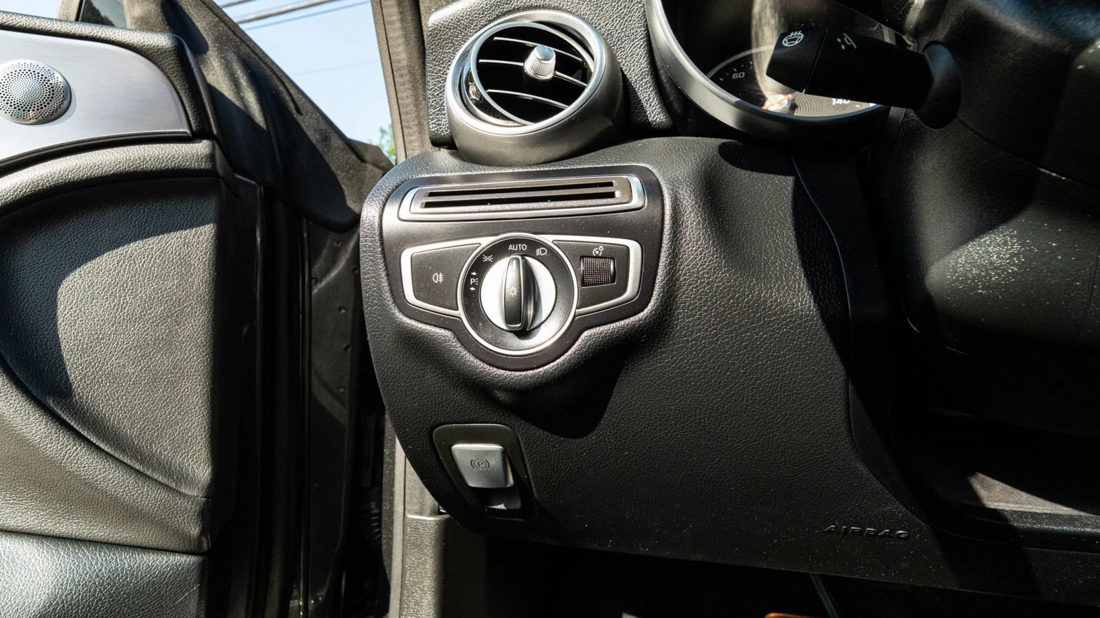 Used 2019 Mercedes-Benz C 300 4MATIC Coupe w/ AMG Line image 39