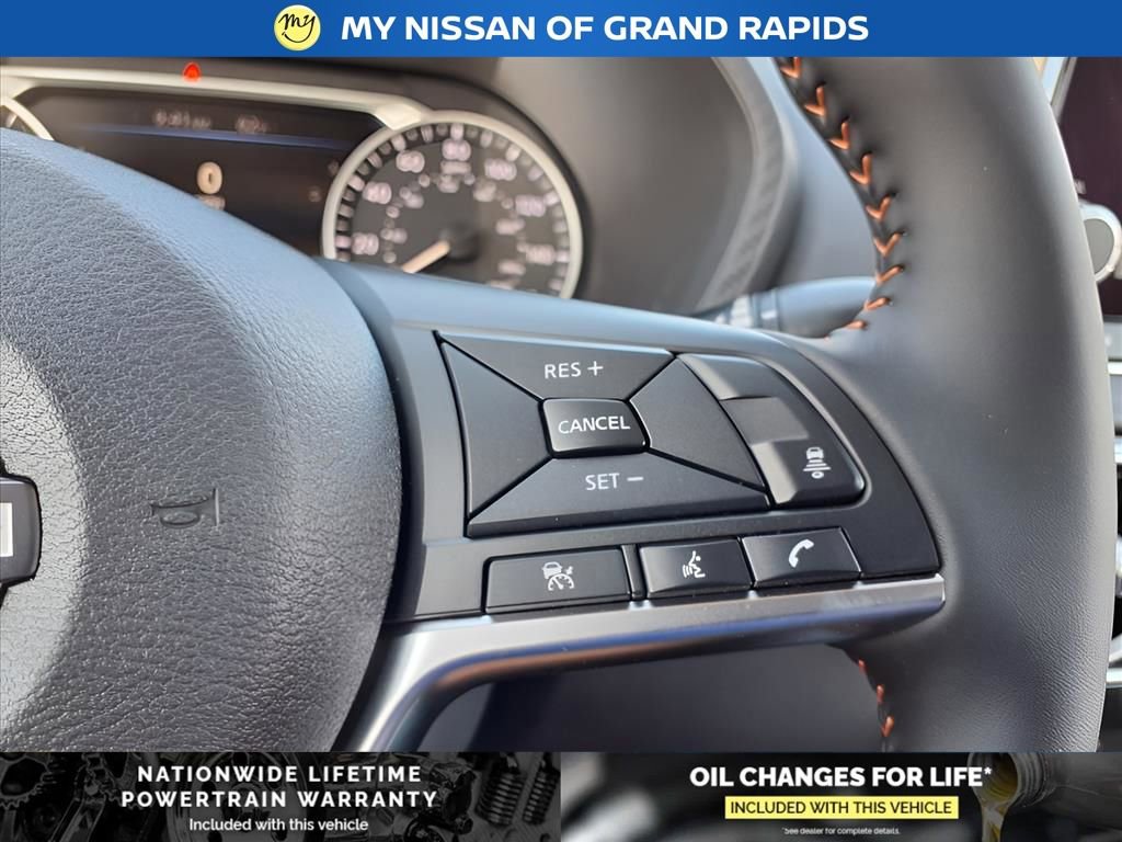 New 2025 Nissan Sentra SR image 22