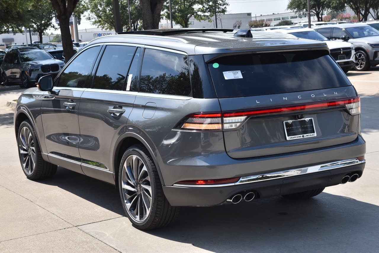 New 2027 Lincoln Aviator Reserve AWD/4WD image 9