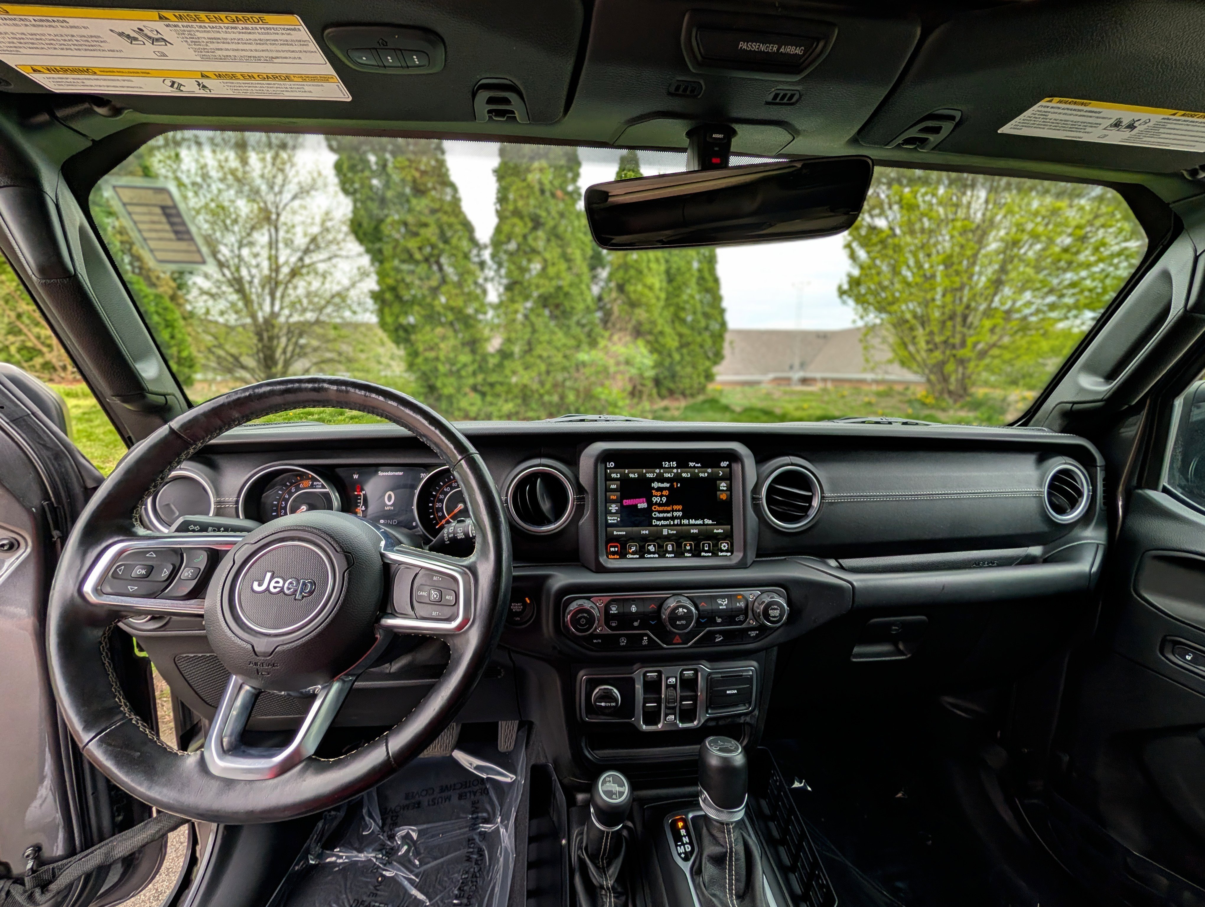 Used 2018 Jeep Wrangler Unlimited Sahara image 12
