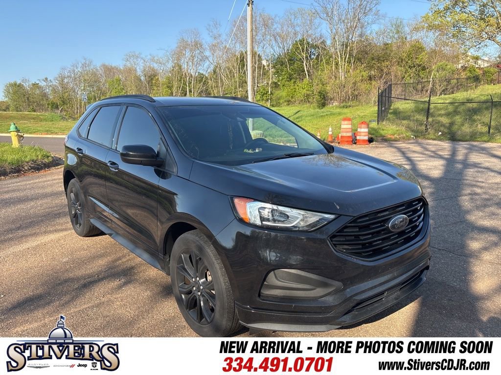 Used 2022 Ford Edge SE w/ Black Appearance Package image 1
