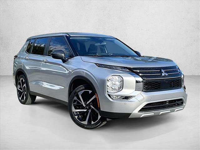 Used 2022 Mitsubishi Outlander SE FWD image 12