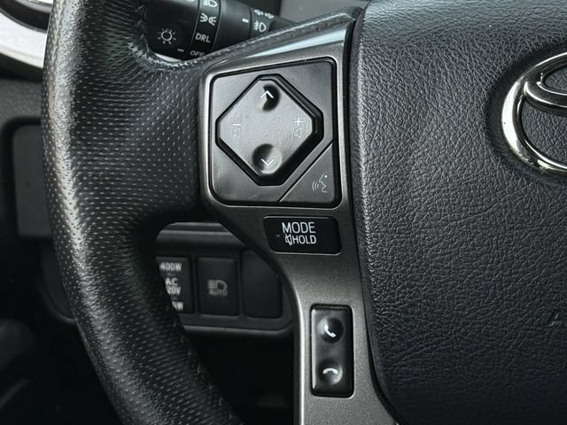 Used 2018 Toyota Tacoma TRD Sport w/ Technology Package RWD image 13