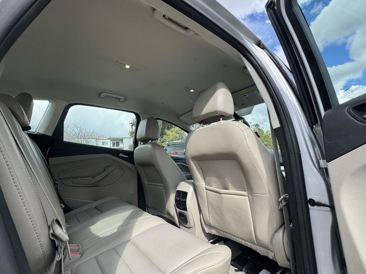 Used 2013 Ford C-MAX Energi SEL image 21