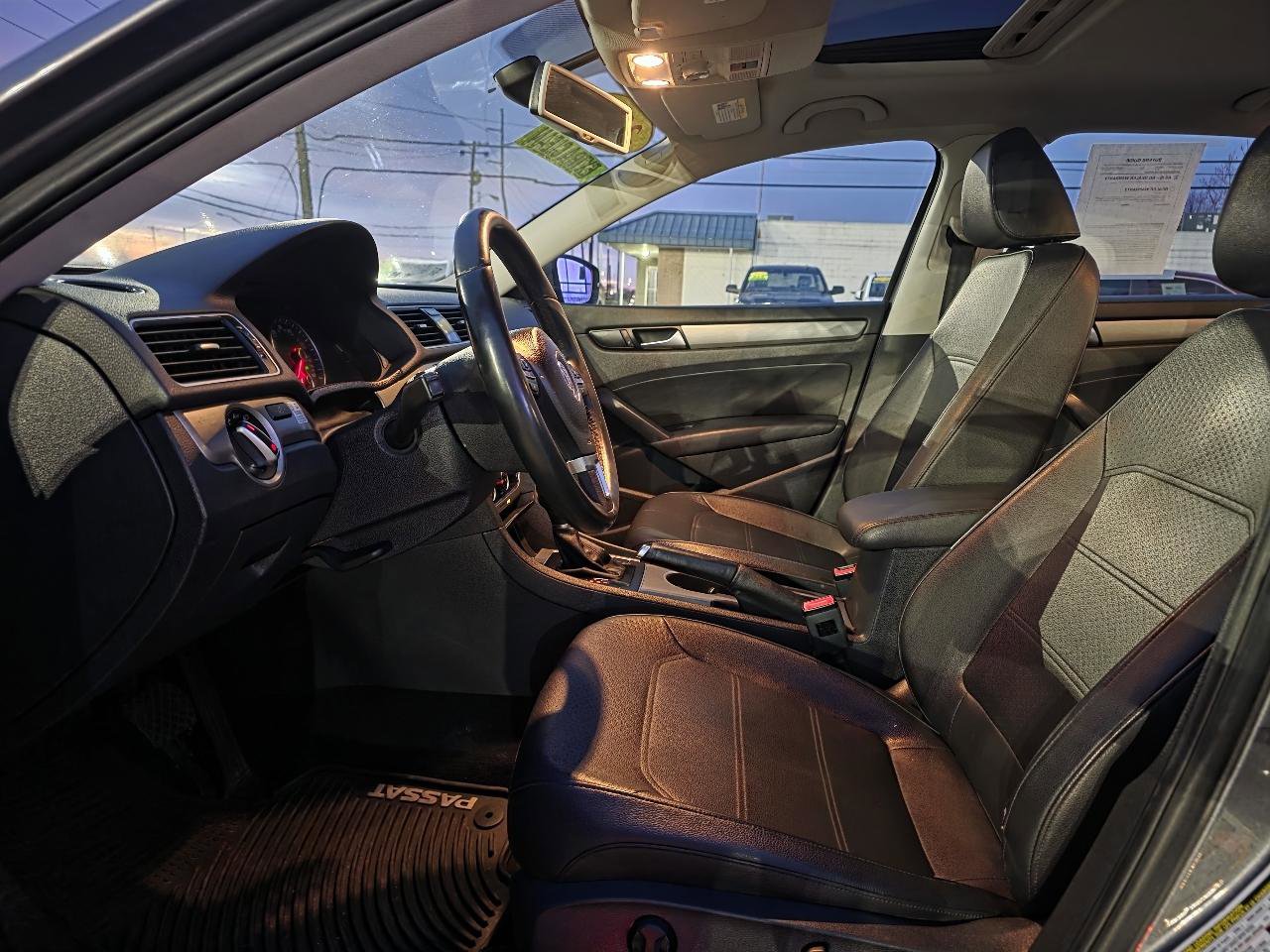 Used 2014 Volkswagen Passat TDI SE FWD image 9