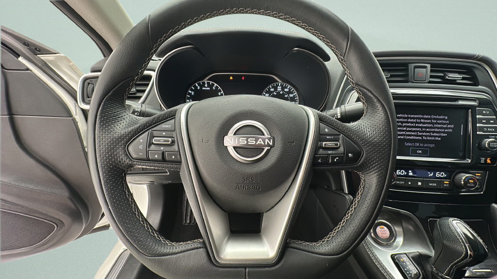 Used 2023 Nissan Maxima SV w/ Floor Mat Group FWD image 14