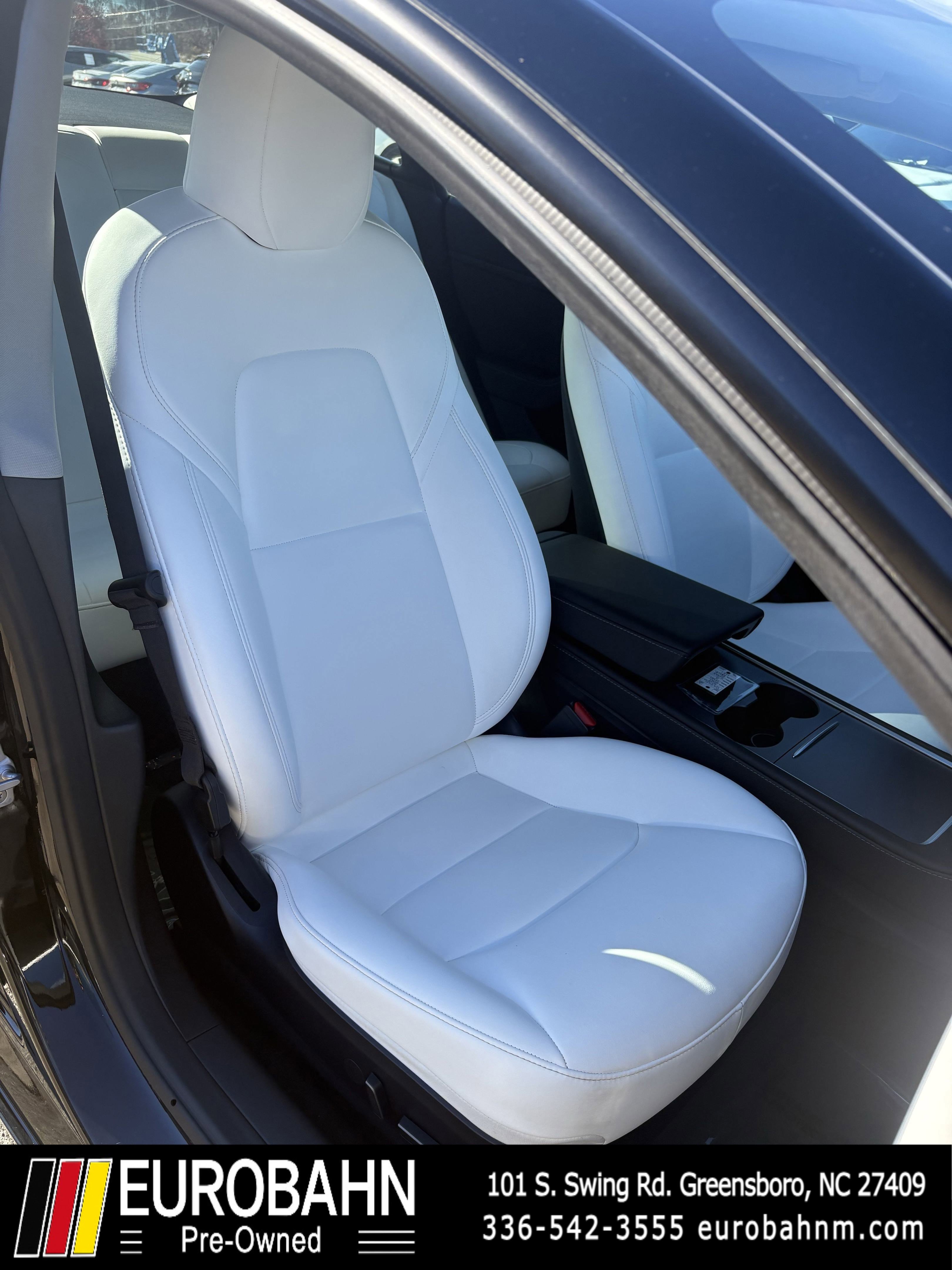 Used 2023 Tesla Model 3 Standard Range image 14