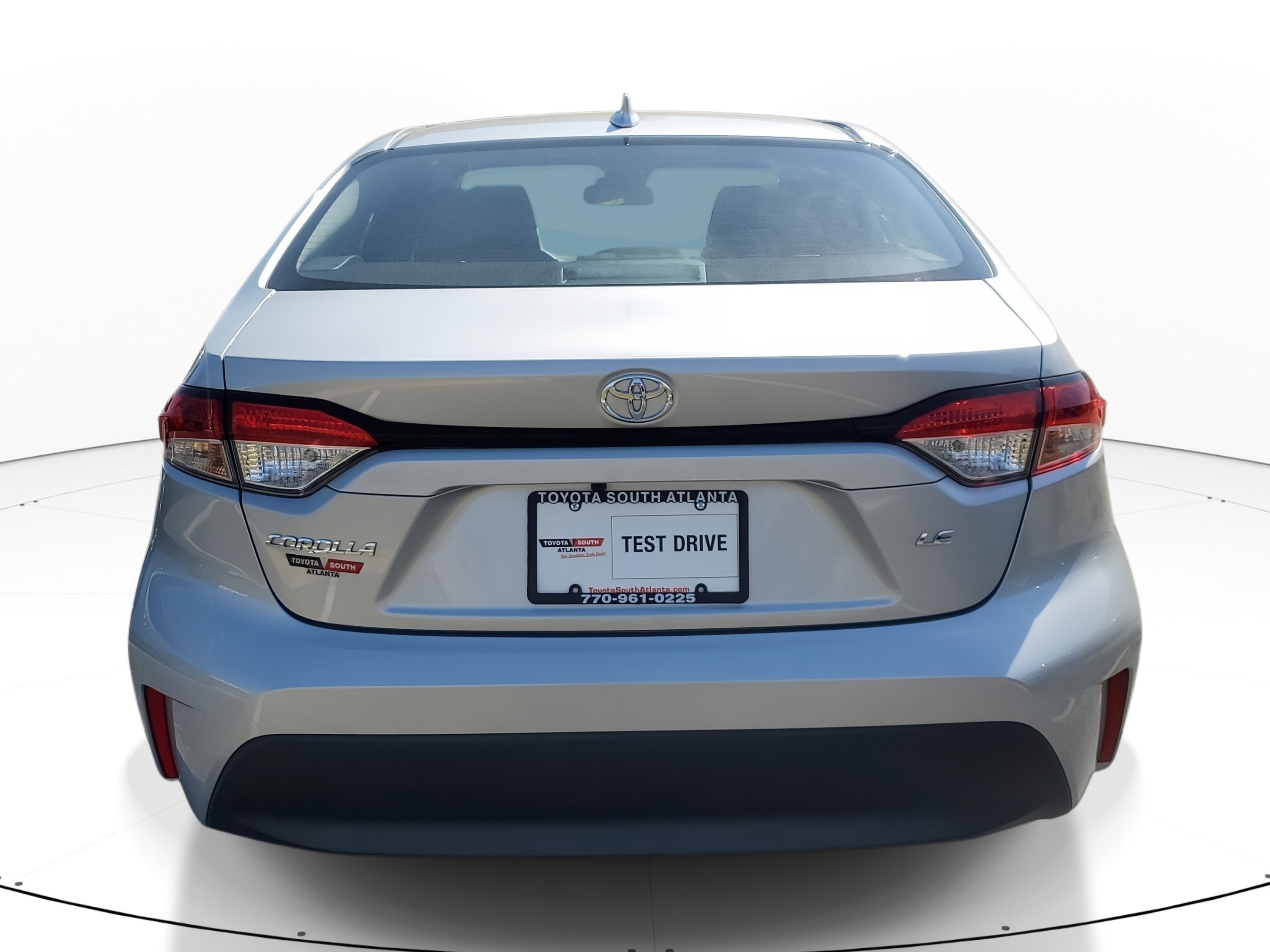 Used 2025 Toyota Corolla LE image 5