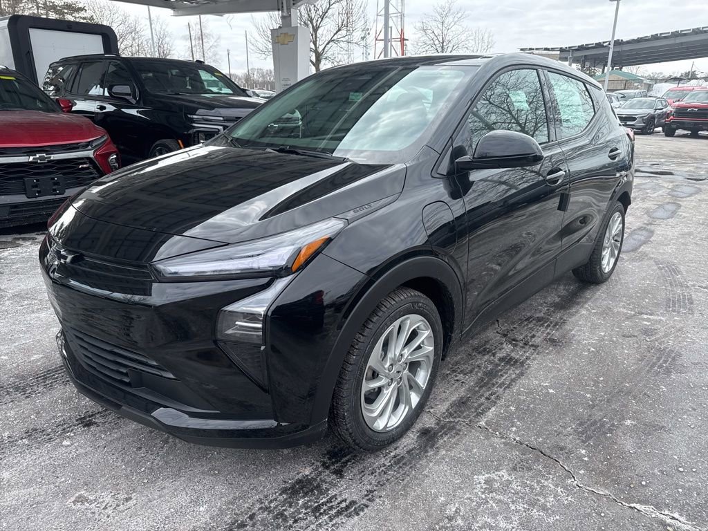 New 2027 Chevrolet Bolt LT w/ Comfort Package image 2