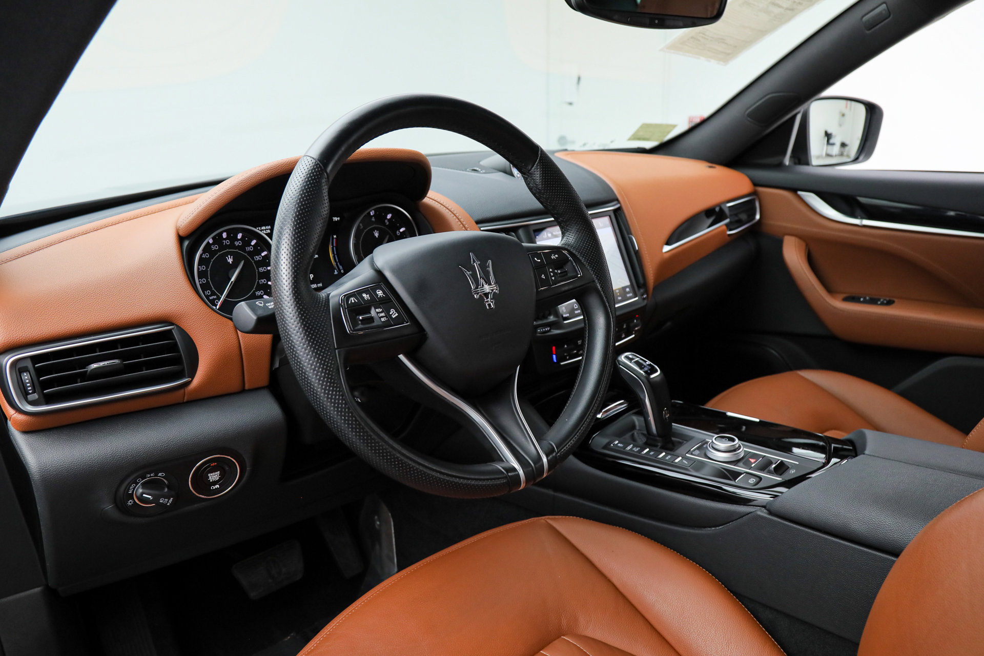 Certified 2023 Maserati Levante GT image 16
