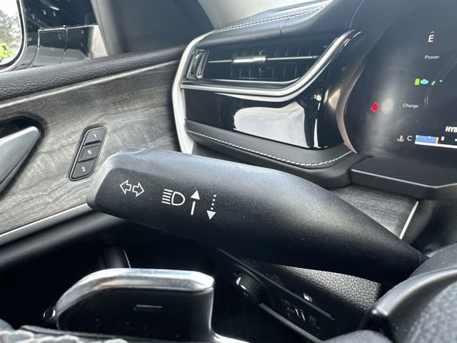 Used 2022 Jeep Grand Cherokee Limited 4xe w/ Luxury Tech Group II image 38