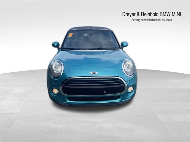 Used 2017 MINI Cooper Base image 2