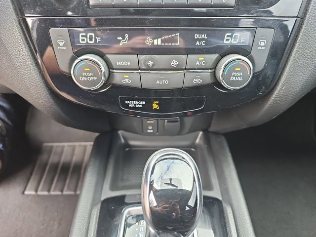 Used 2017 Nissan Rogue Sport SV image 26