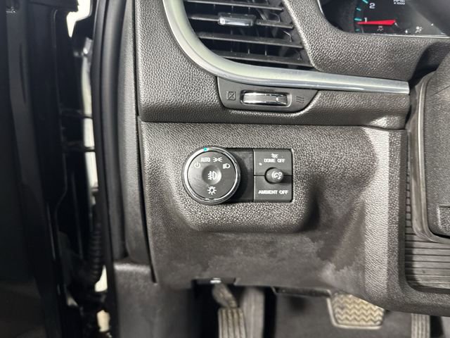 Used 2013 Chevrolet Traverse LT FWD image 14