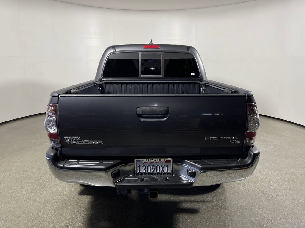 Used 2015 Toyota Tacoma PreRunner w/ TRD Off-Road Package RWD image 4
