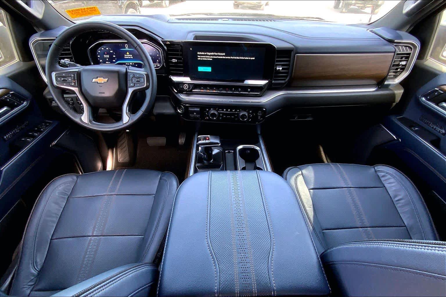 Used 2023 Chevrolet Silverado 1500 High Country w/ Technology Package AWD/4WD image 14