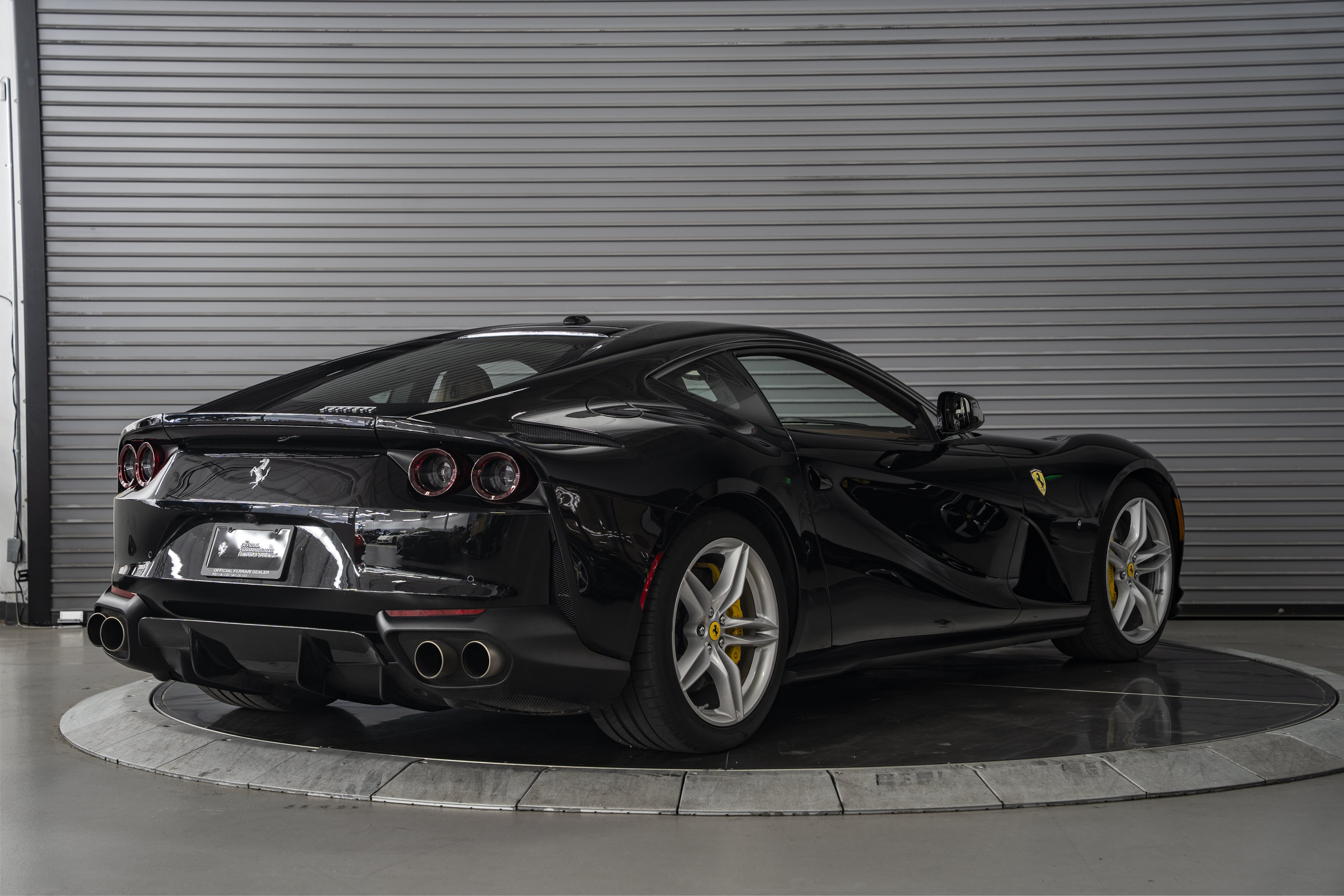 Used 2019 Ferrari 812 Superfast RWD image 5