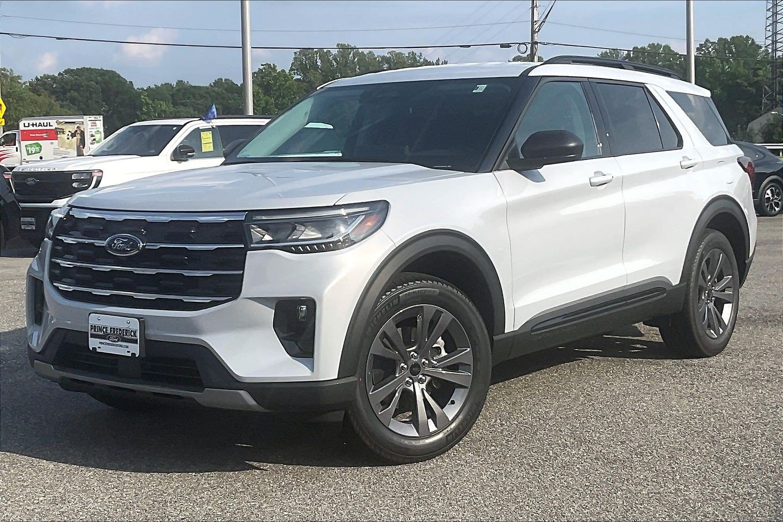 New 2026 Ford Explorer Active w/ Active Comfort Package AWD/4WD image 2