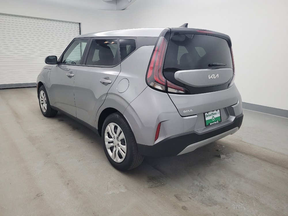 Used 2025 Kia Soul LX FWD image 5