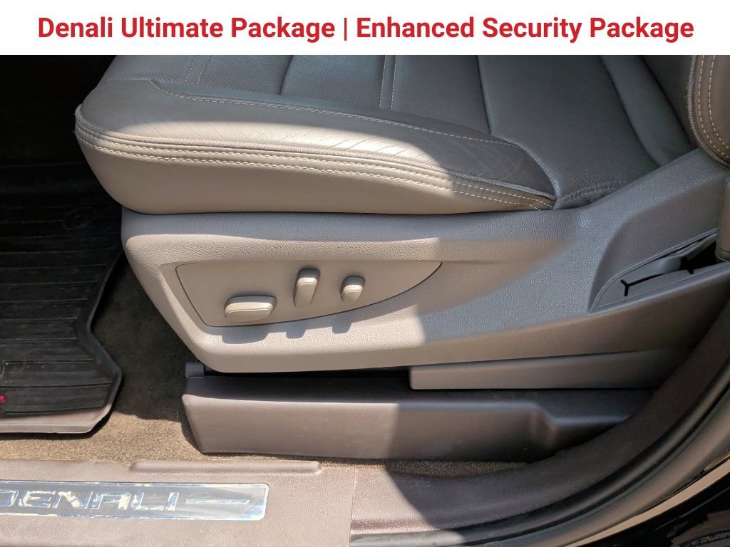 Used 2018 GMC Yukon Denali w/ Denali Ultimate Package AWD/4WD image 15