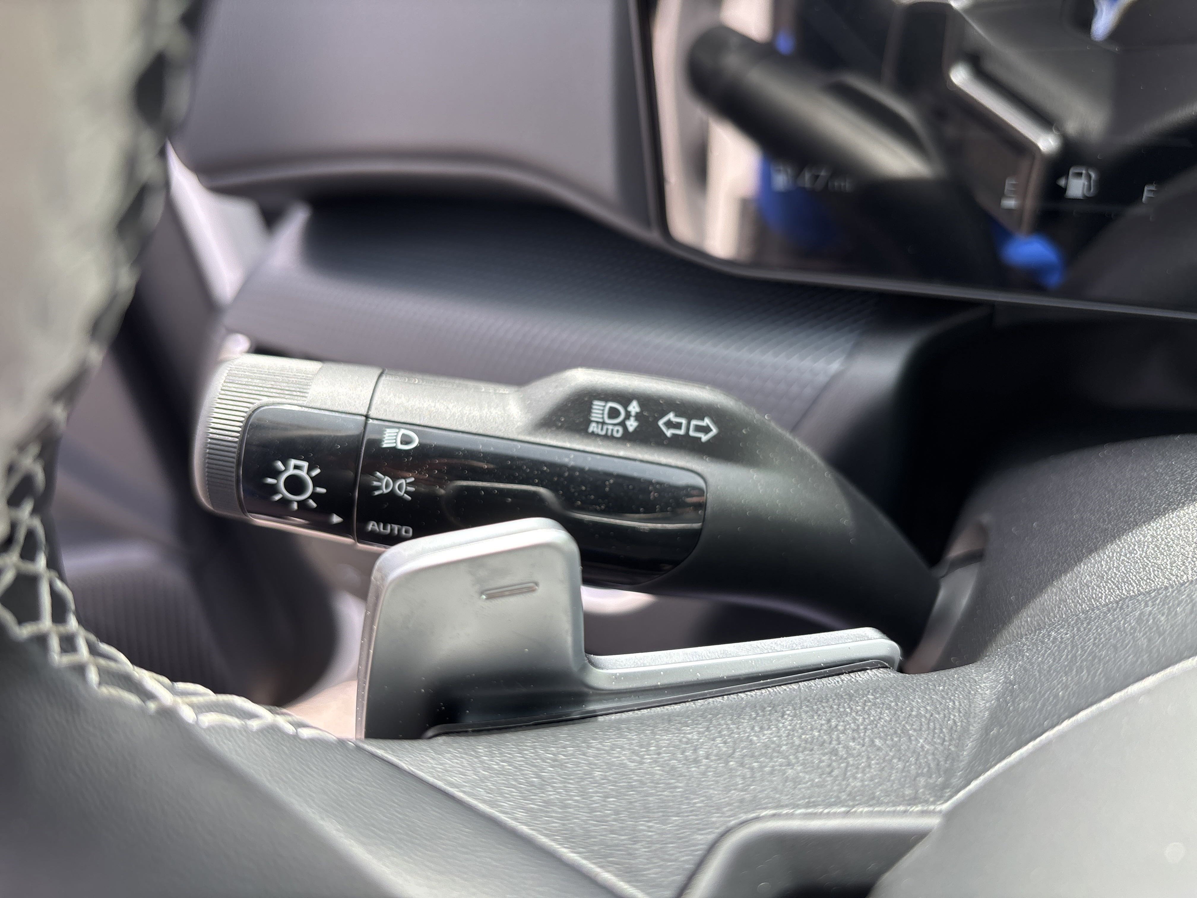 New 2025 Kia K4 GT-Line image 17