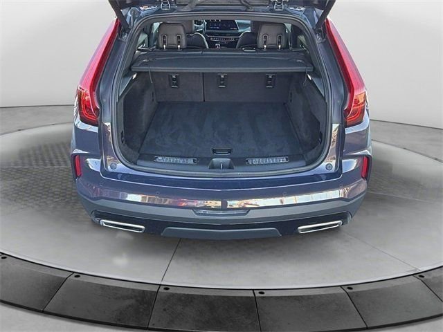 Used 2025 Cadillac XT4 Premium Luxury image 21