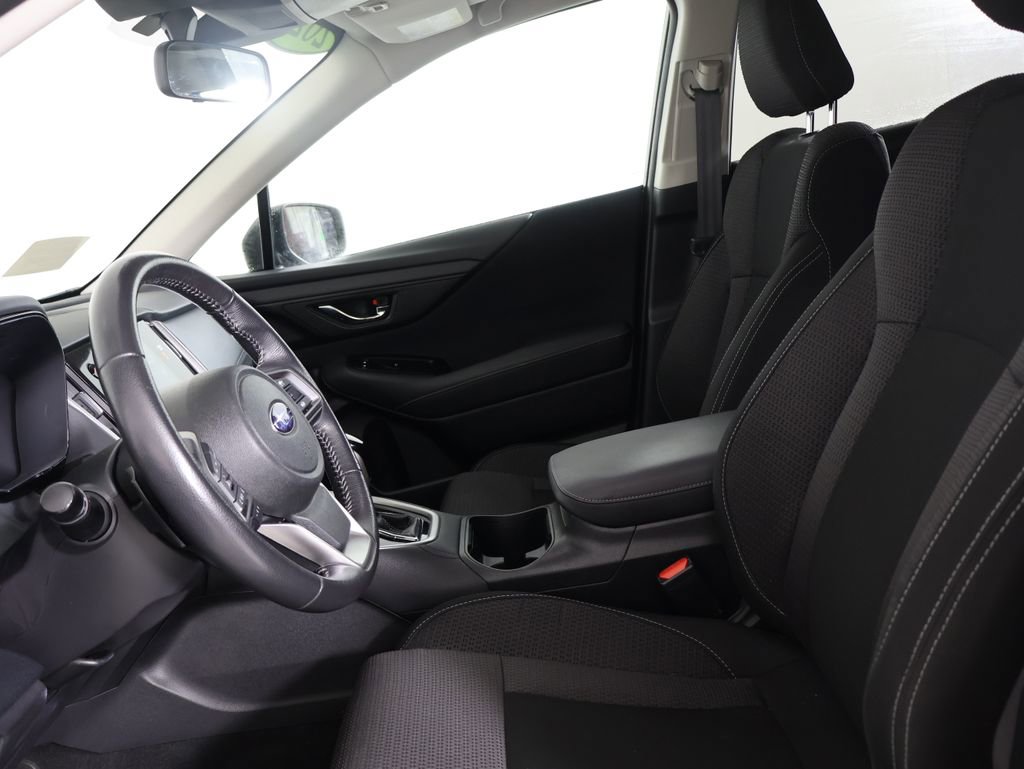 Used 2023 Subaru Outback Premium image 18