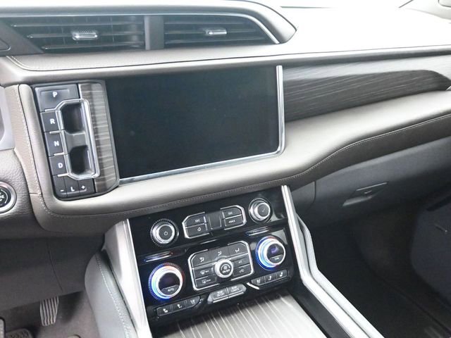 Used 2022 GMC Yukon XL Denali AWD/4WD image 14